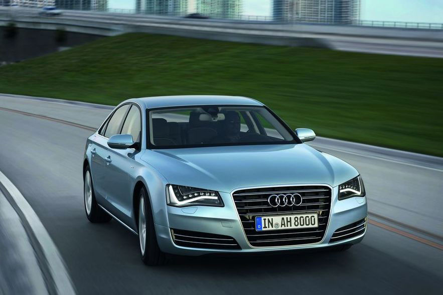 AUDI A8