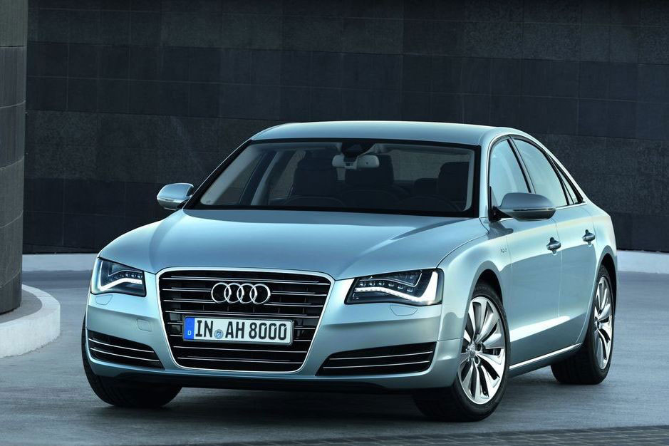 AUDI A8