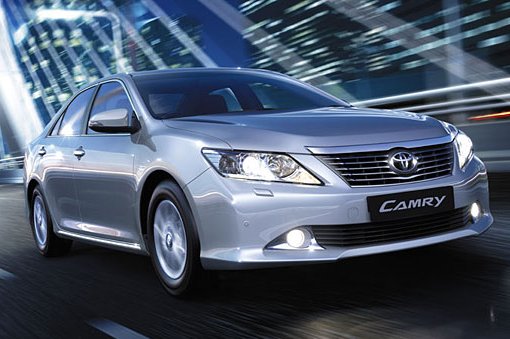 TOYOTA CAMRY