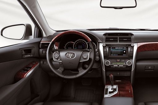 TOYOTA CAMRY