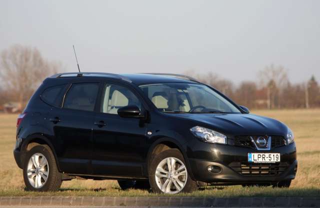 Sokat ad, de sokat is kér - Nissan Qashqai+2 teszt