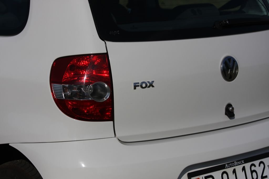 VOLKSWAGEN FOX