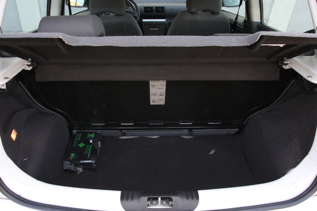 VOLKSWAGEN FOX