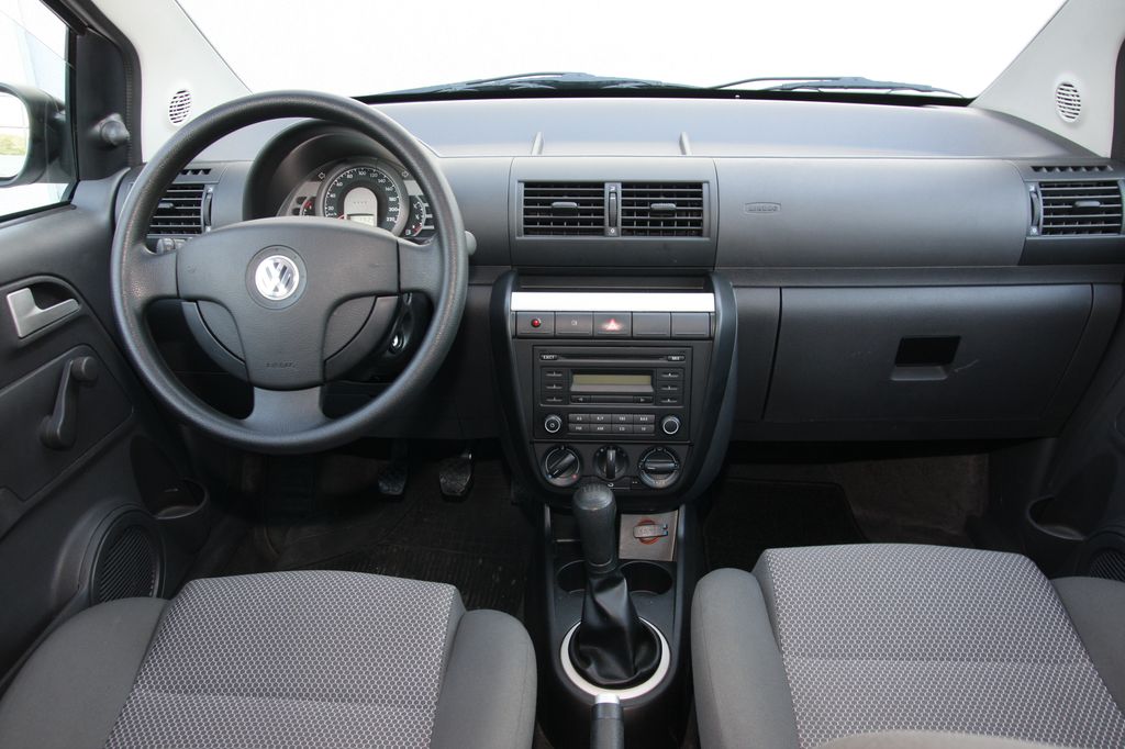 VOLKSWAGEN FOX