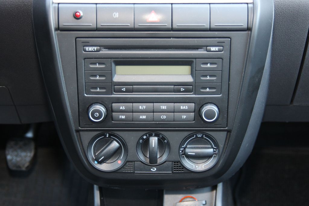 VOLKSWAGEN FOX