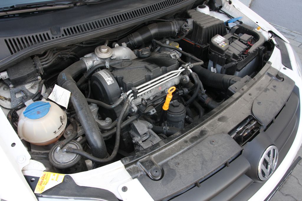 VOLKSWAGEN FOX