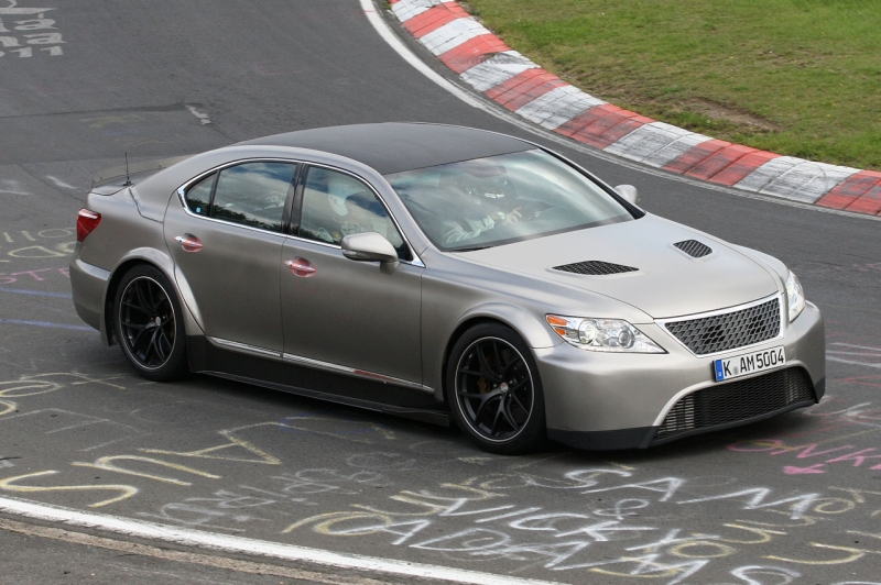 LEXUS LS