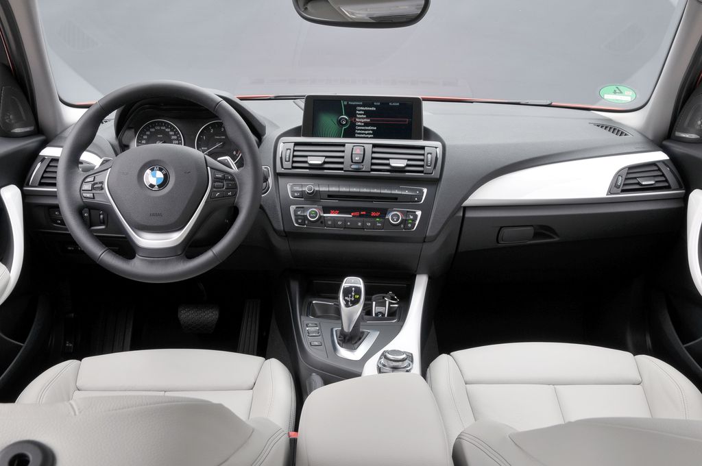 BMW 1-ES SOROZAT