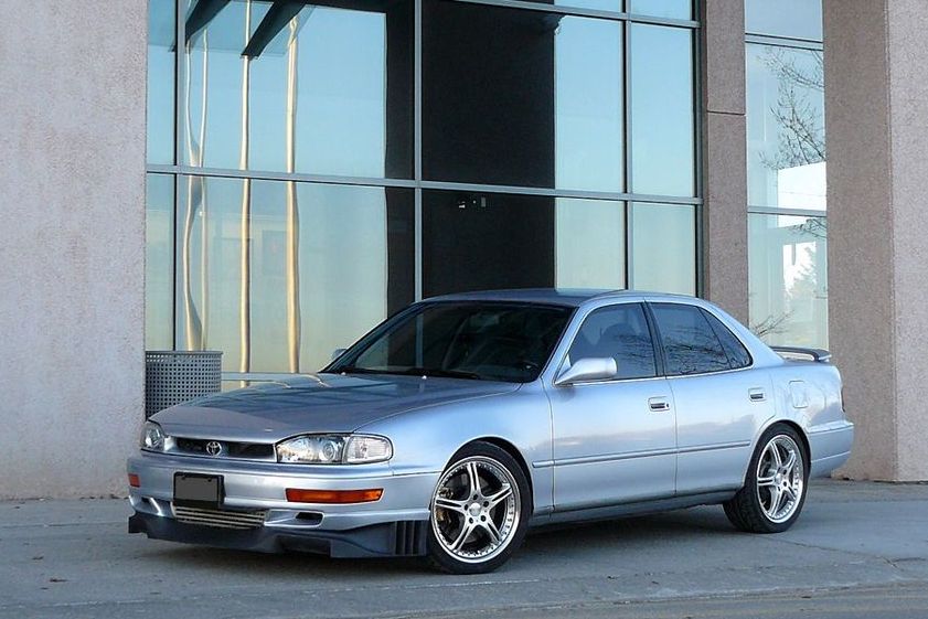 TOYOTA CAMRY
