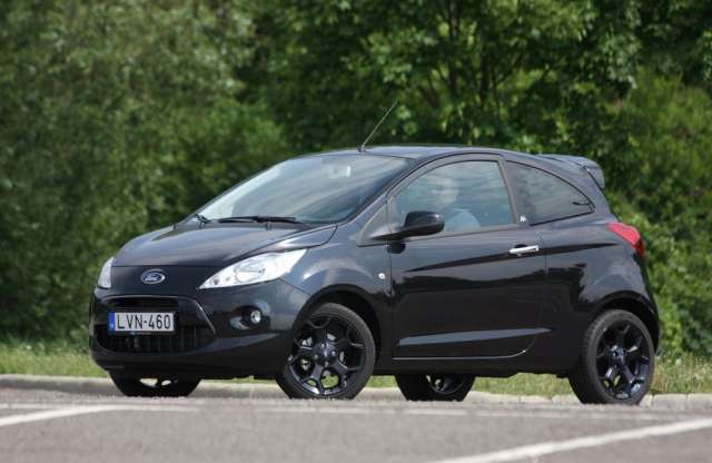 Kemény, de laza - Ford Metal-Ka teszt