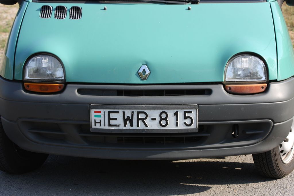 RENAULT TWINGO