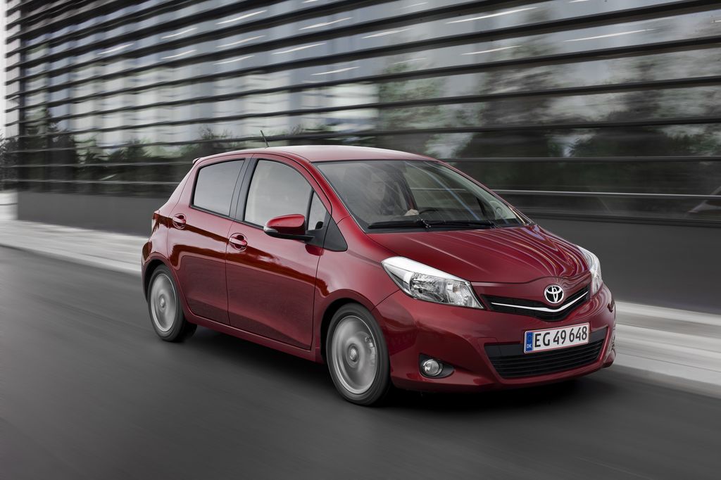 TOYOTA YARIS