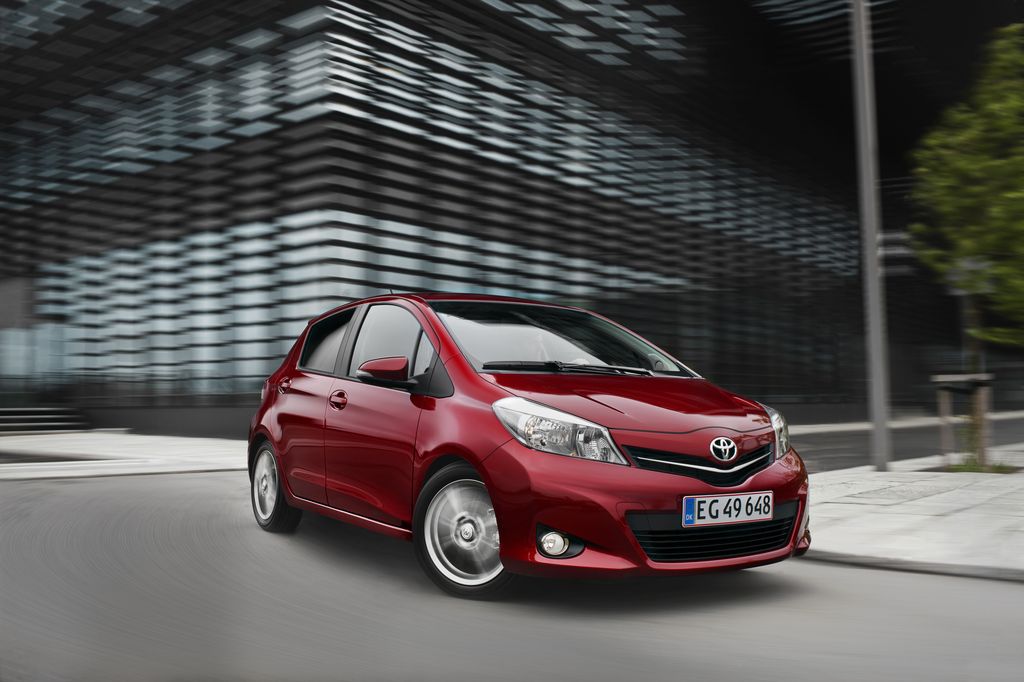 TOYOTA YARIS