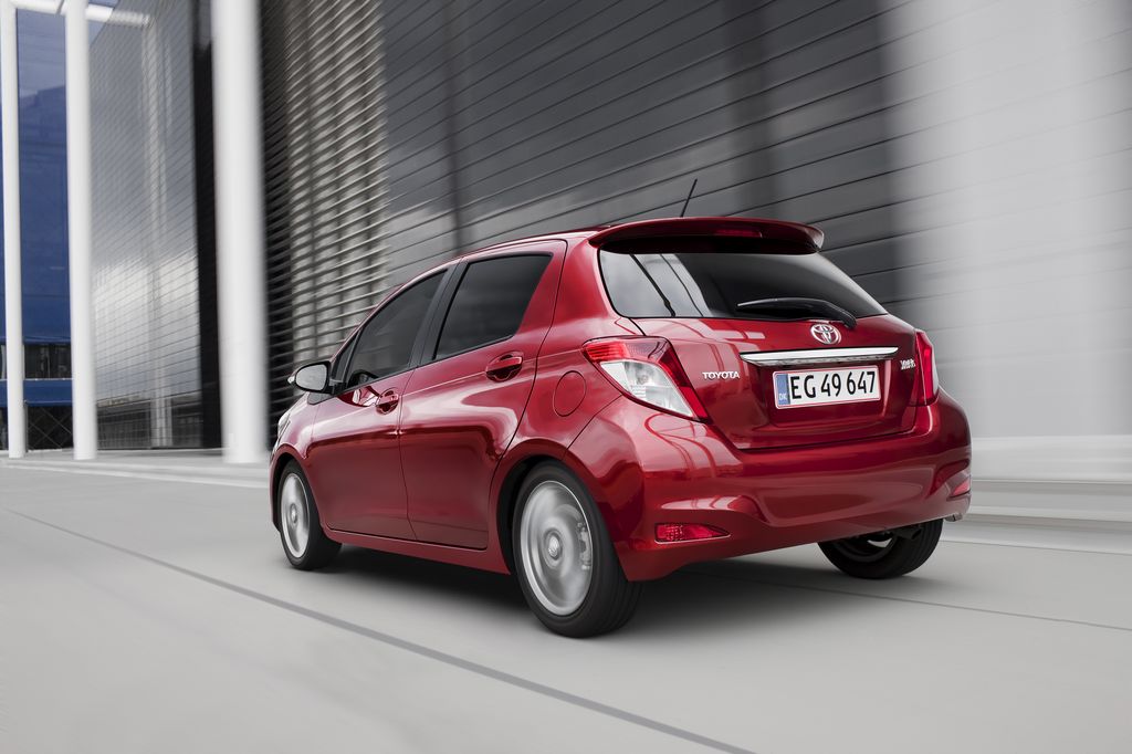 TOYOTA YARIS
