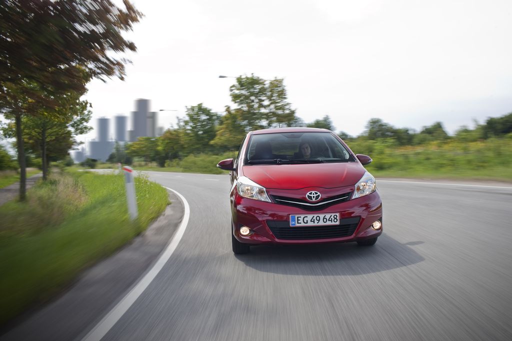 TOYOTA YARIS