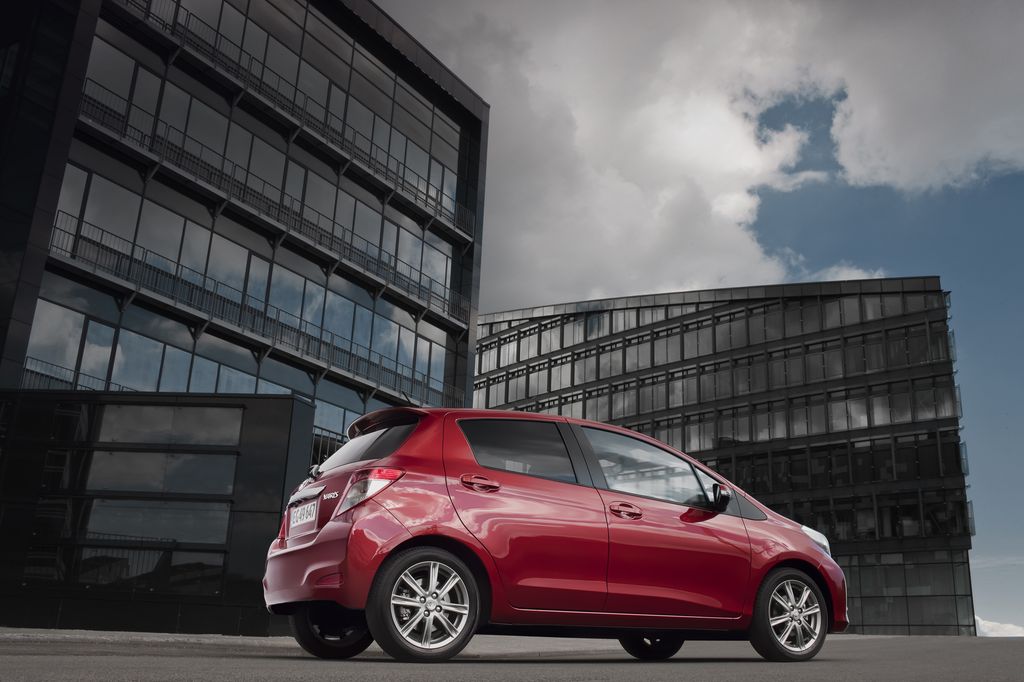 TOYOTA YARIS