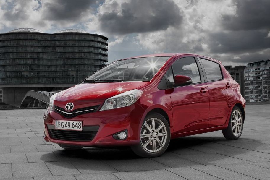 TOYOTA YARIS