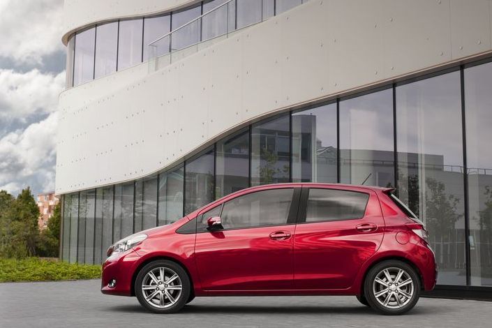 TOYOTA YARIS