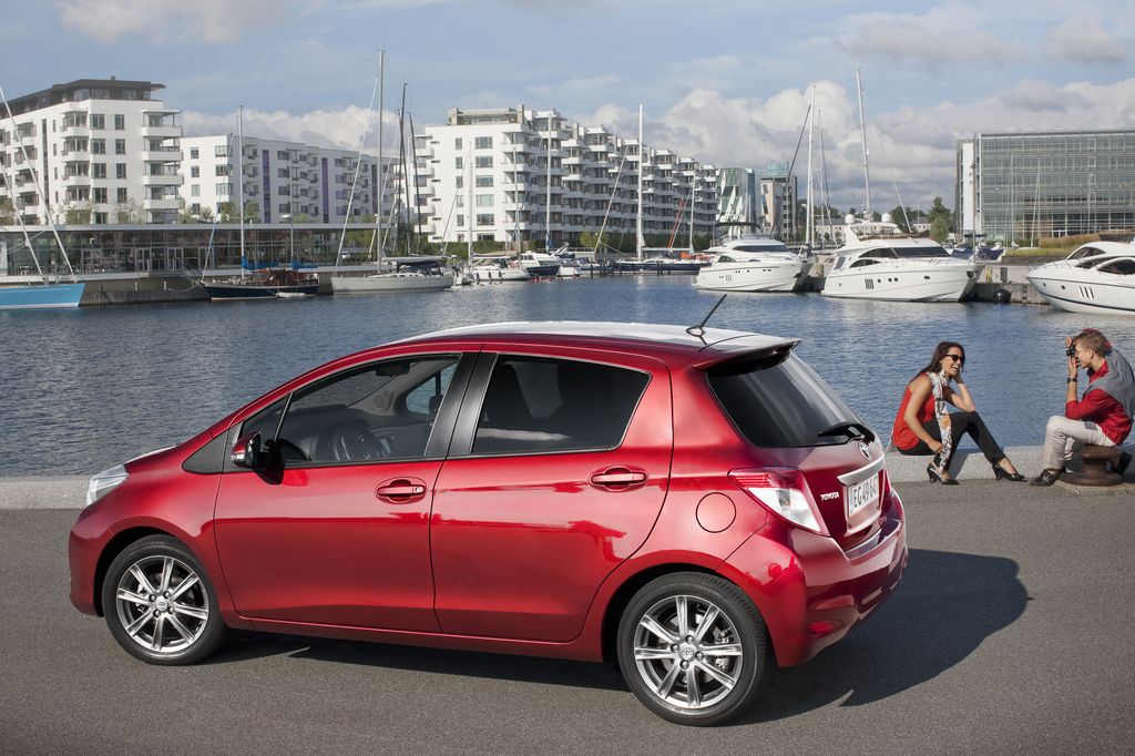 TOYOTA YARIS