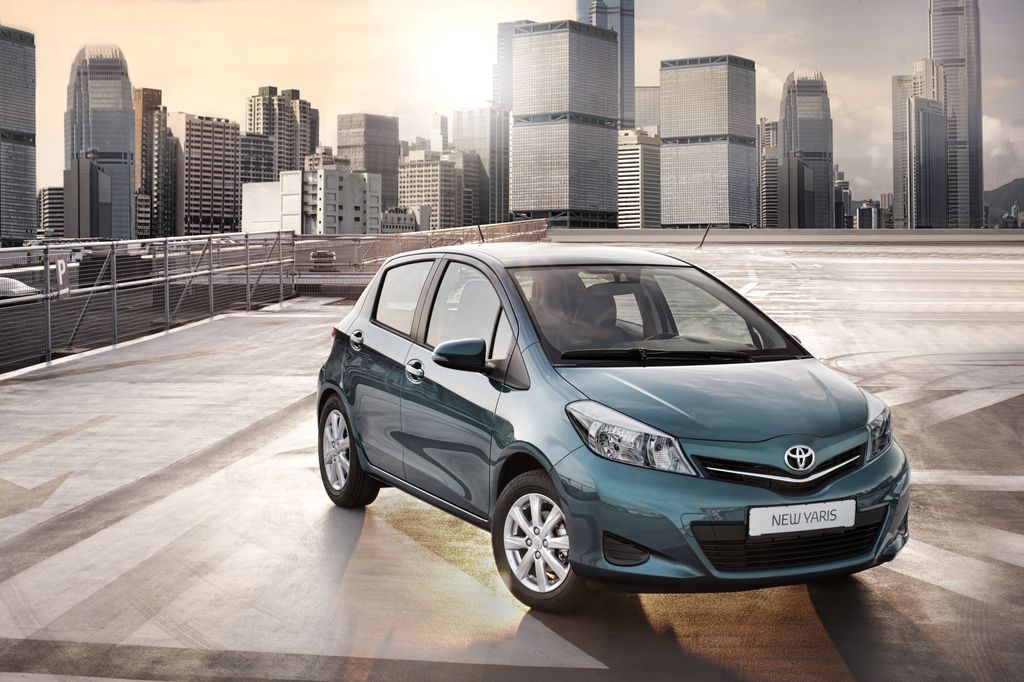 TOYOTA YARIS