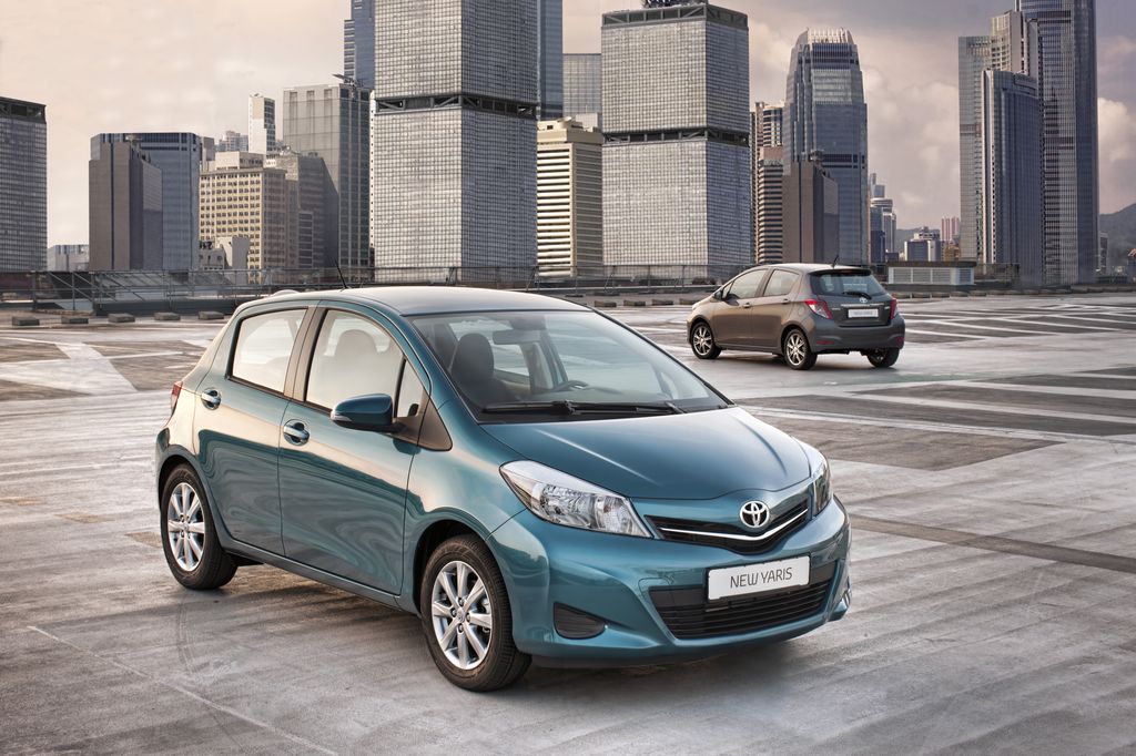 TOYOTA YARIS