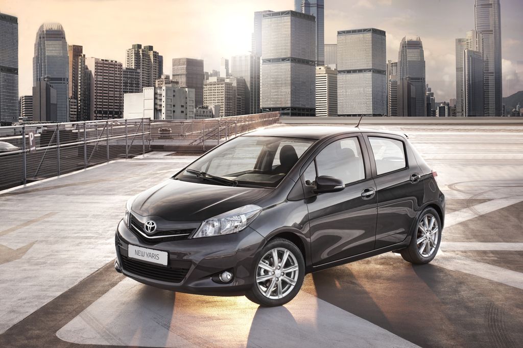 TOYOTA YARIS