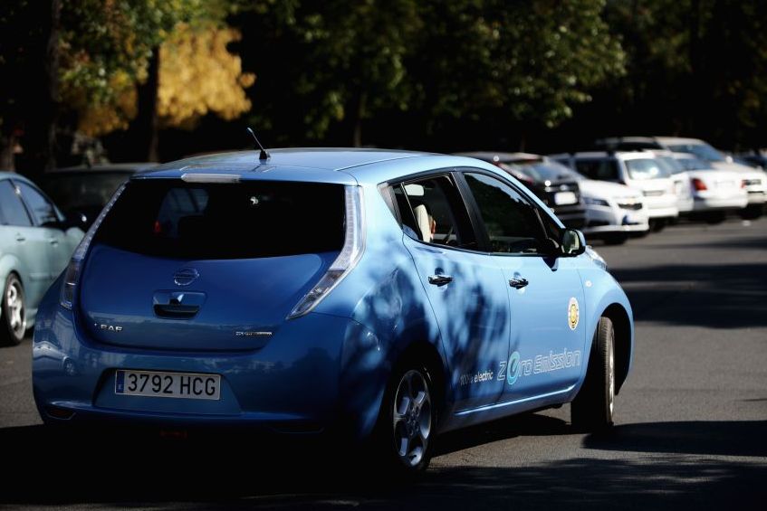 NISSAN LEAF