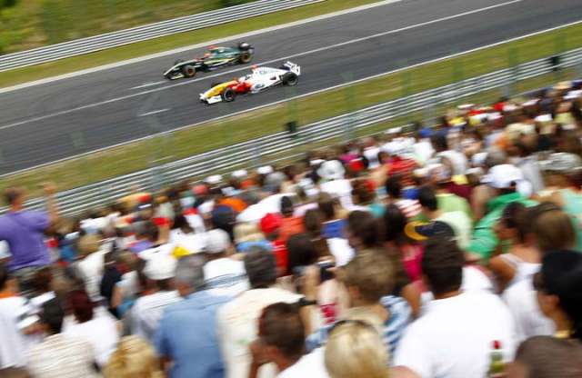 Renault szuperbuli a Hungaroringen - ingyenesen!
