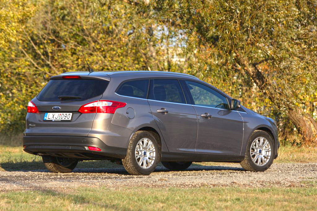 FORD FOCUS