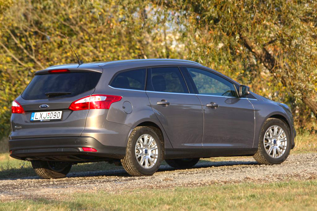 FORD FOCUS