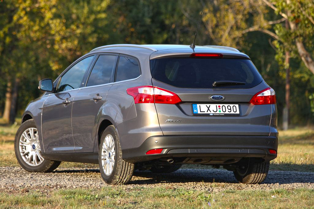 FORD FOCUS