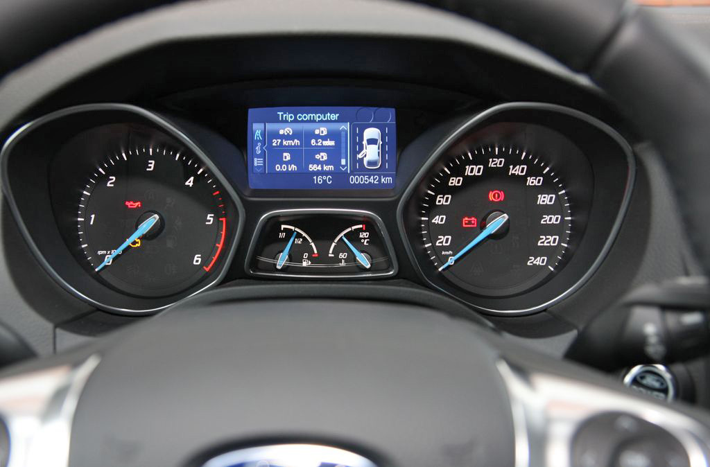 FORD FOCUS