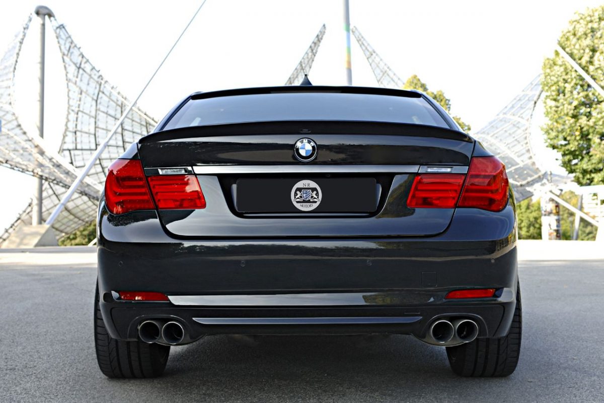BMW 750