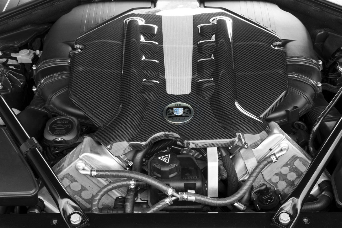 BMW 750