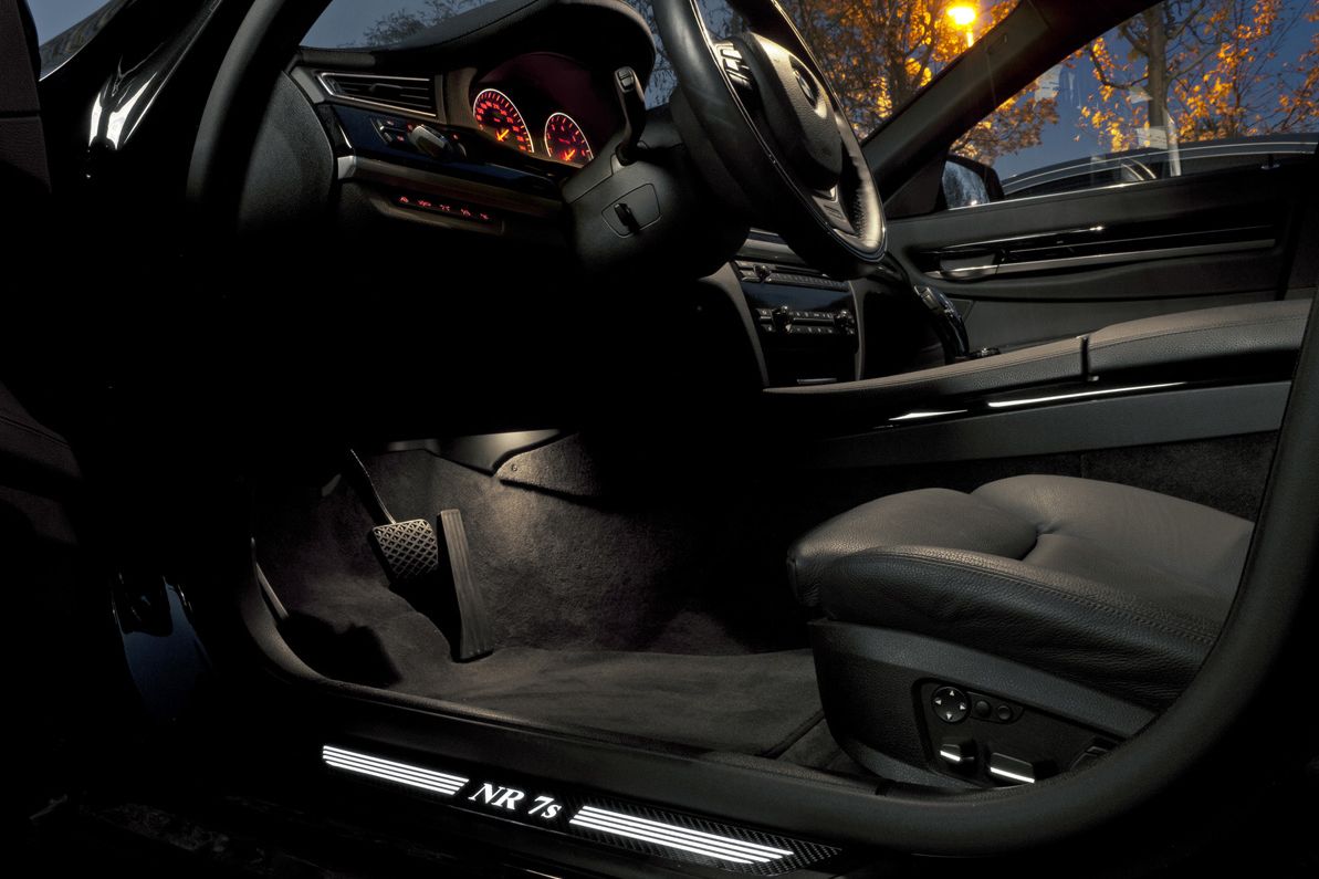 BMW 750