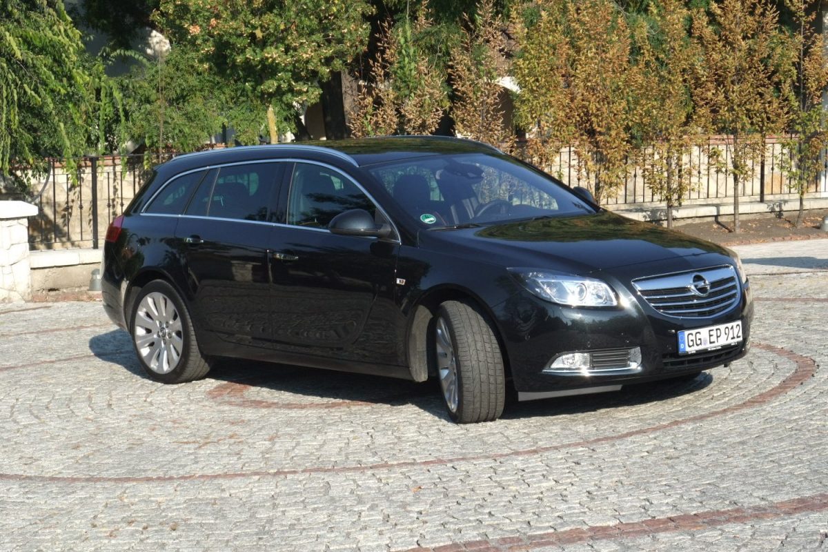 OPEL INSIGNIA