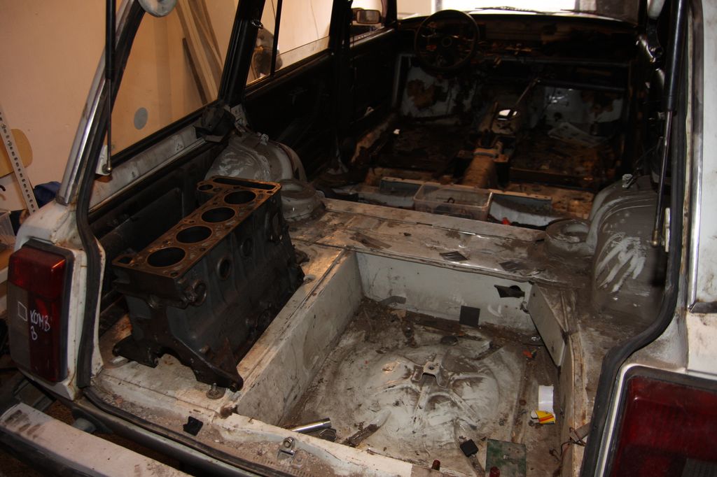 LADA 1500