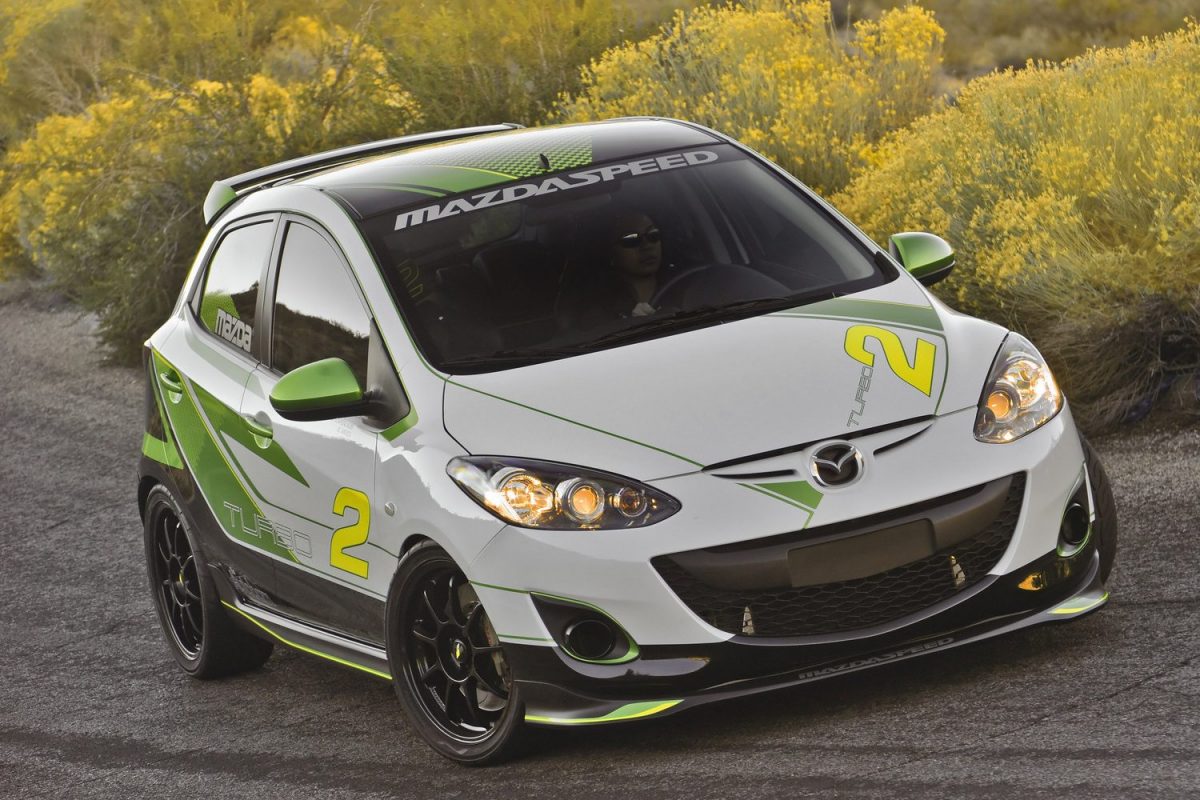 MAZDA 2