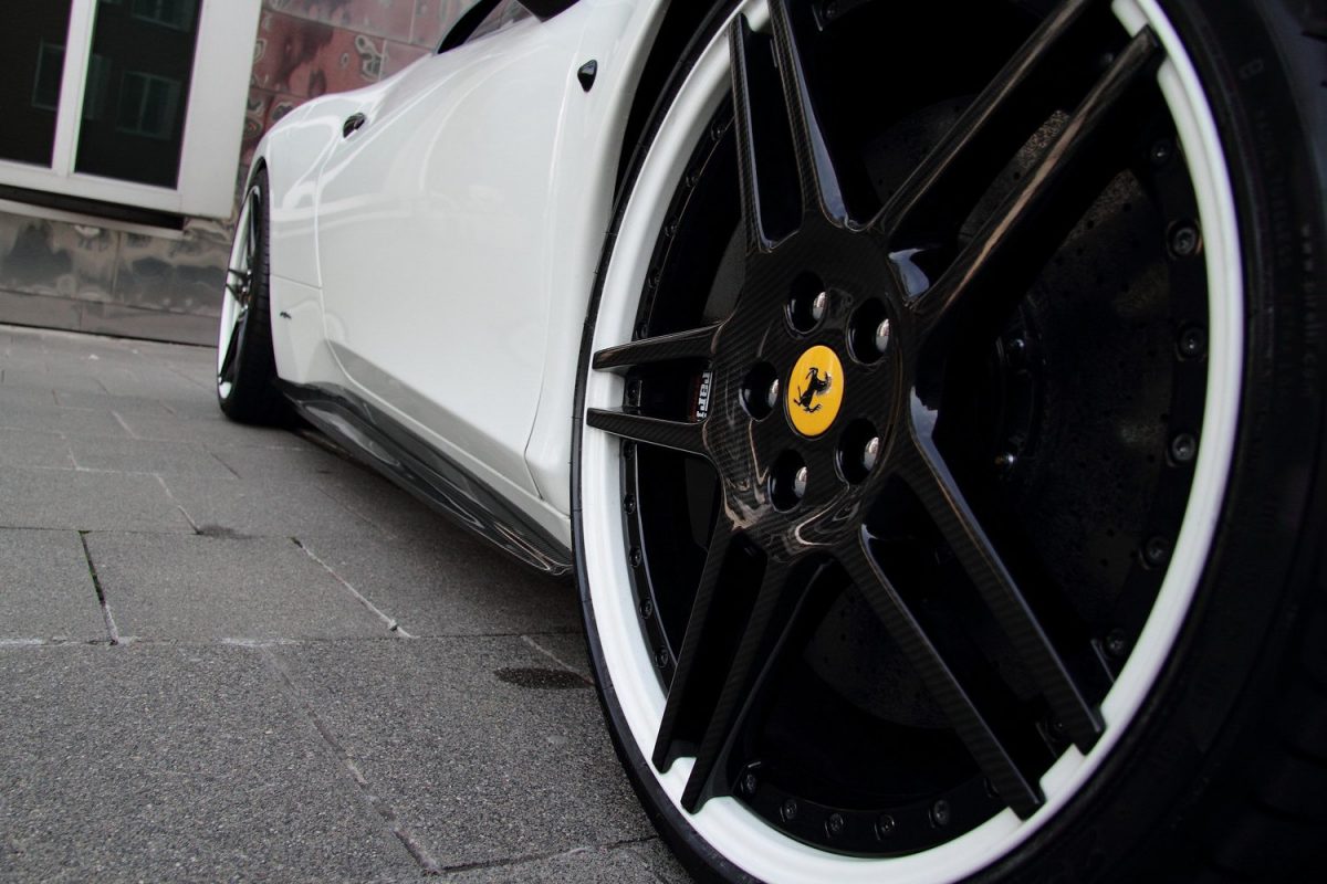 FERRARI 458