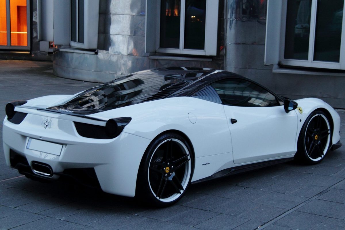 FERRARI 458