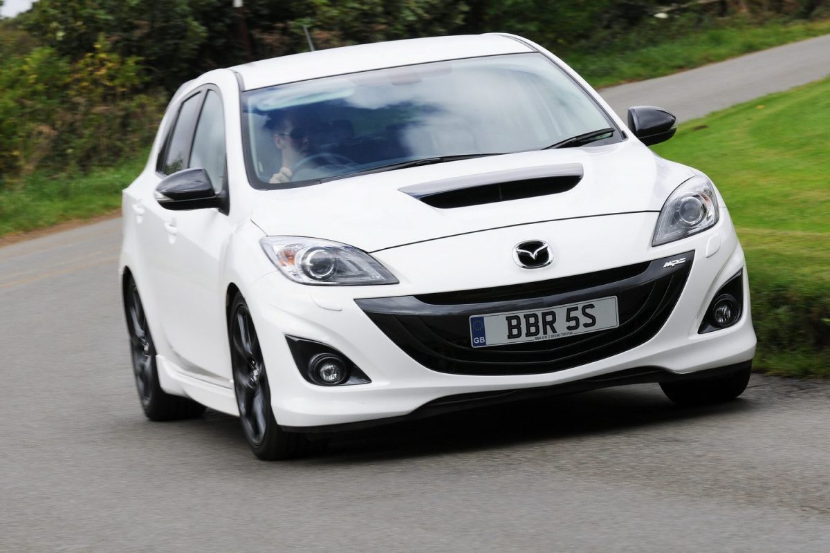 MAZDA 3