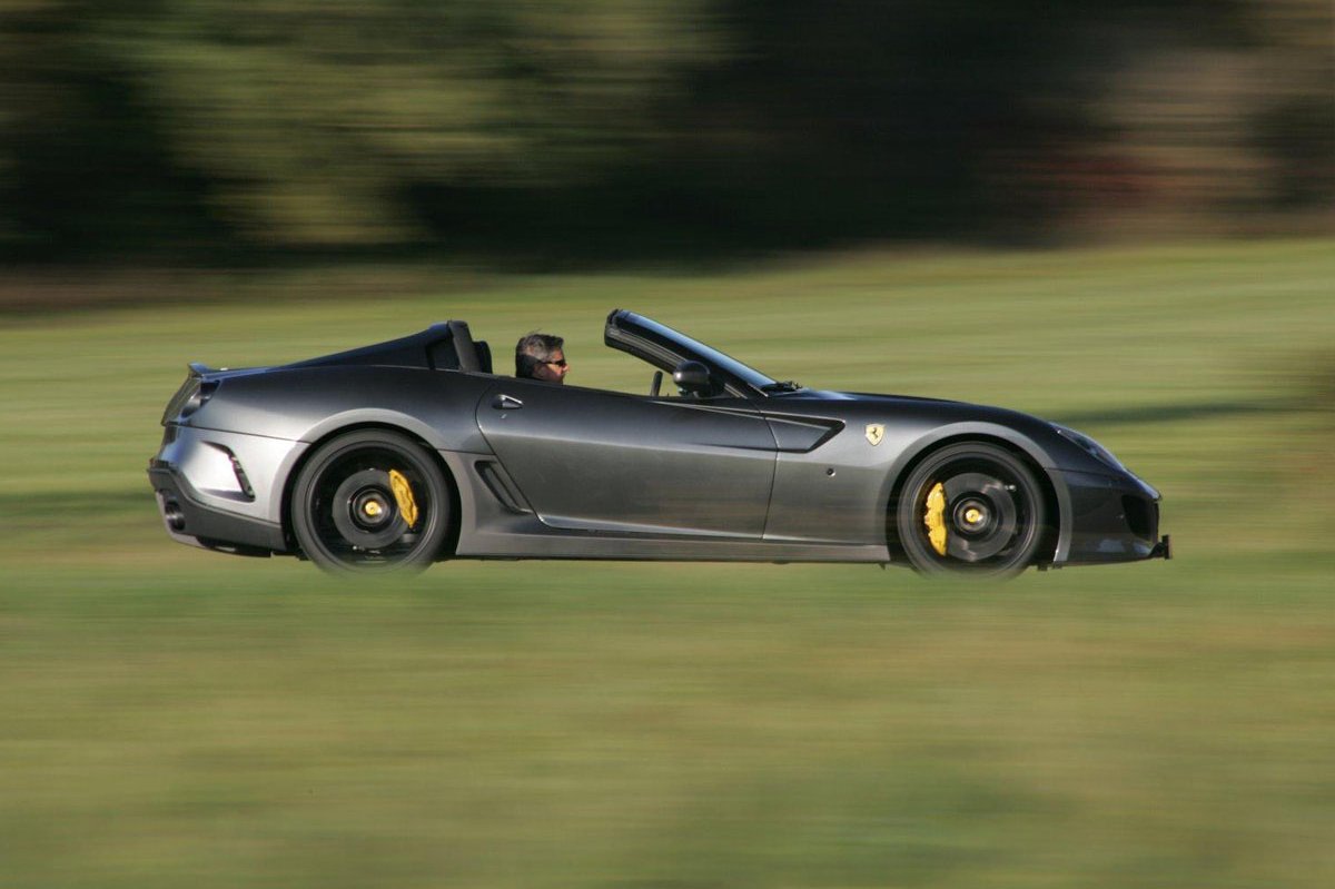 FERRARI 599