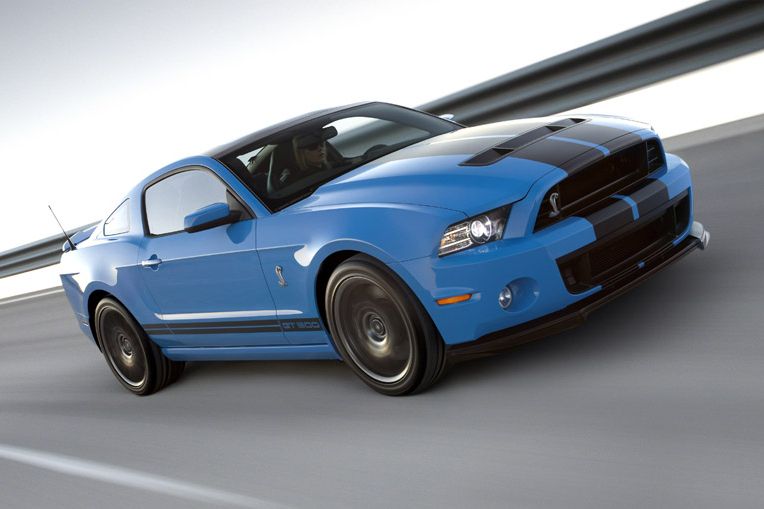 FORD MUSTANG
