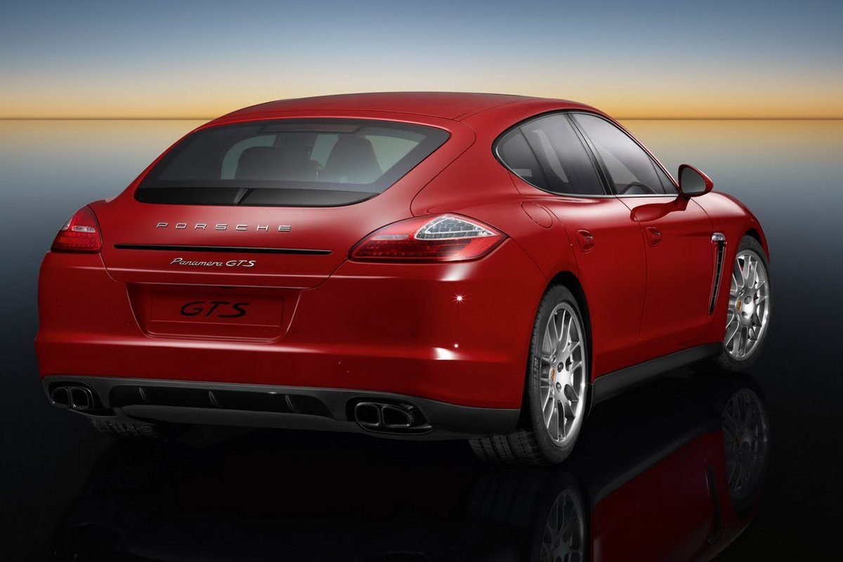 PORSCHE PANAMERA