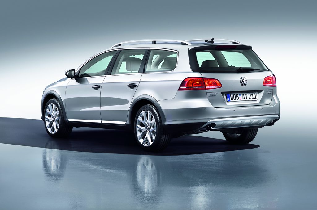 VOLKSWAGEN PASSAT