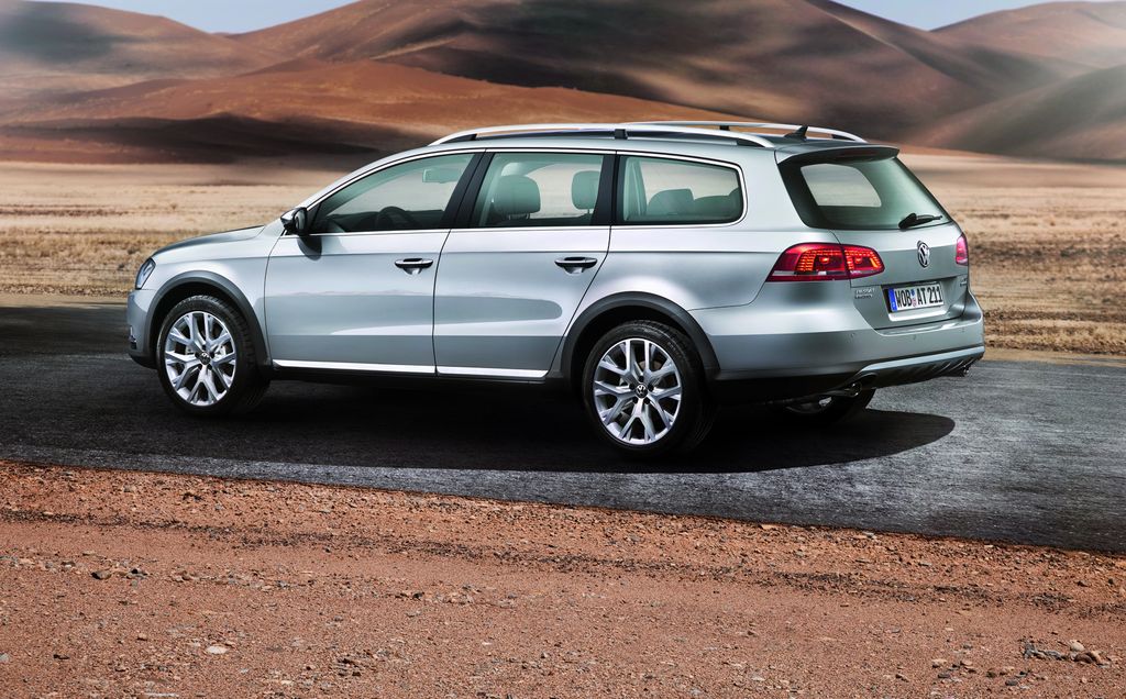 VOLKSWAGEN PASSAT