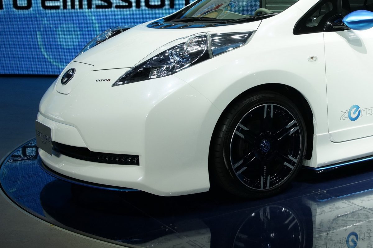 NISSAN LEAF