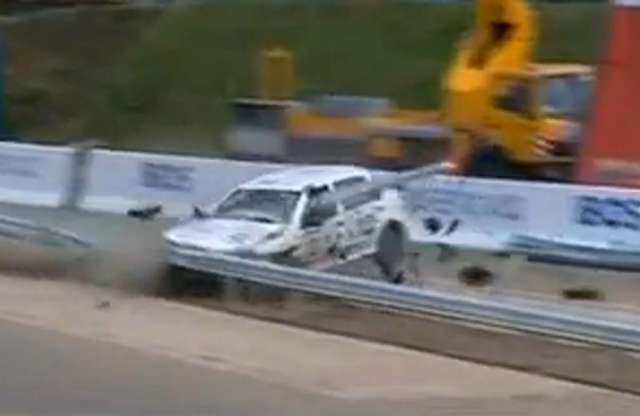 Megismételték Kubica balesetét