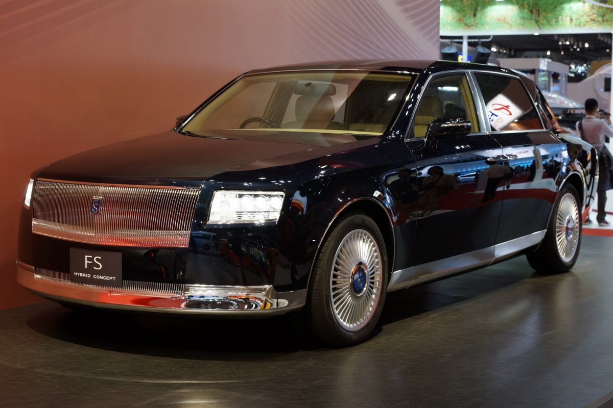 TOYOTA CROWN