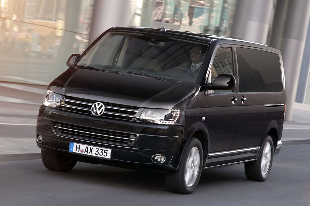 VOLKSWAGEN MULTIVAN
